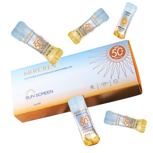 30PCS Mini Travel Size Sunscreen Lotion for Face & Body, Lightweight & Non-Greasy, with SPF 50+ protection in compact individual sachets for easy travel use.